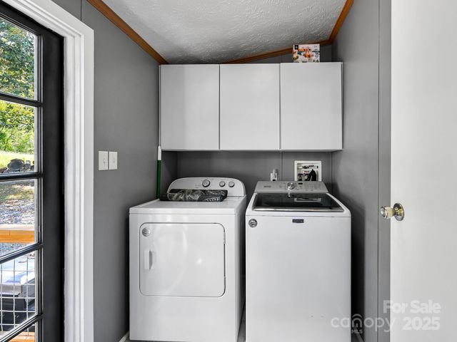 450 Berry Wills Road, Hot Springs, NC 28743