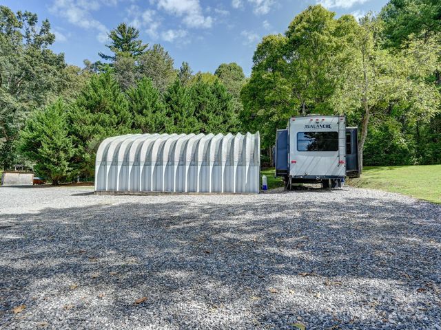 450 Berry Wills Road, Hot Springs, NC 28743