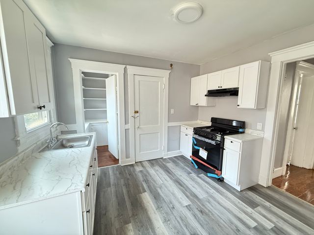 1528 Ella Grasso Boulevard, New Haven, CT 06511
