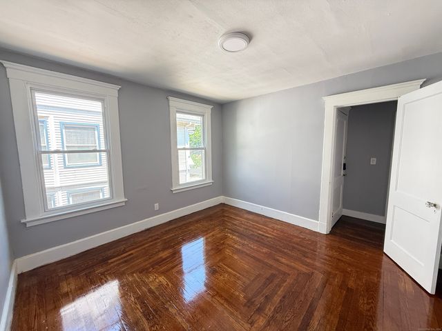 1528 Ella Grasso Boulevard, New Haven, CT 06511