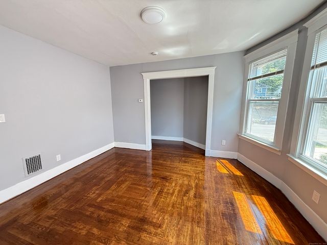 1528 Ella Grasso Boulevard, New Haven, CT 06511