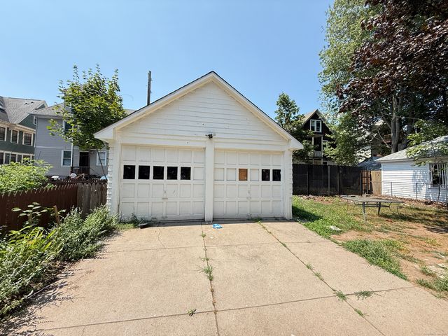 1528 Ella Grasso Boulevard, New Haven, CT 06511