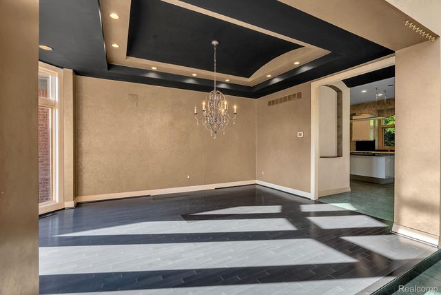 5779 Pinecrest Estates Drive, Ann Arbor, MI 48105