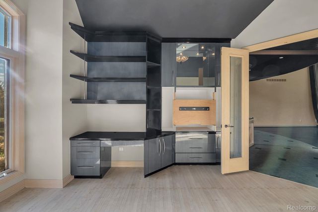 5779 Pinecrest Estates Drive, Ann Arbor, MI 48105