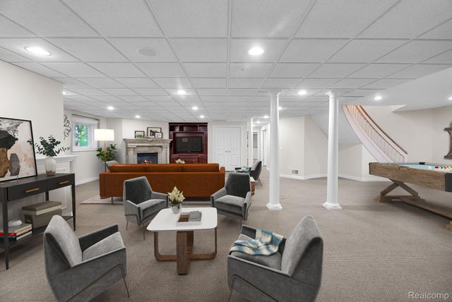 5779 Pinecrest Estates Drive, Ann Arbor, MI 48105