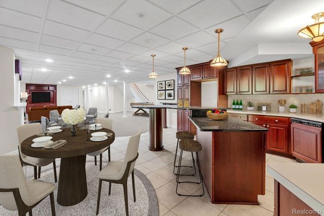 5779 Pinecrest Estates Drive, Ann Arbor, MI 48105