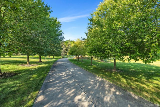 5779 Pinecrest Estates Drive, Ann Arbor, MI 48105