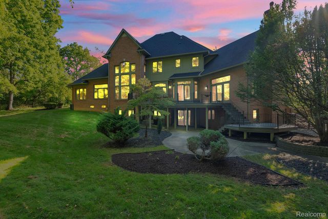 5779 Pinecrest Estates Drive, Ann Arbor, MI 48105