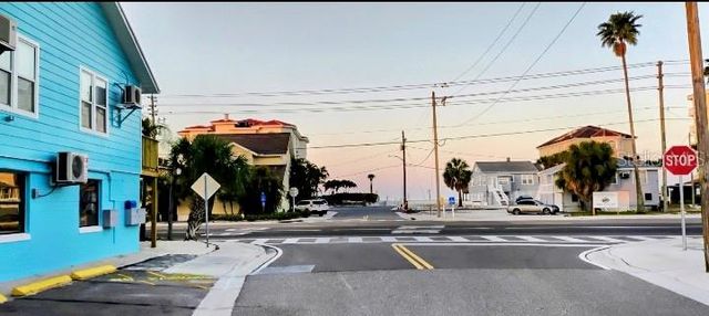 13343 GULF BOULEVARD D14, St Petersburg, FL 33708