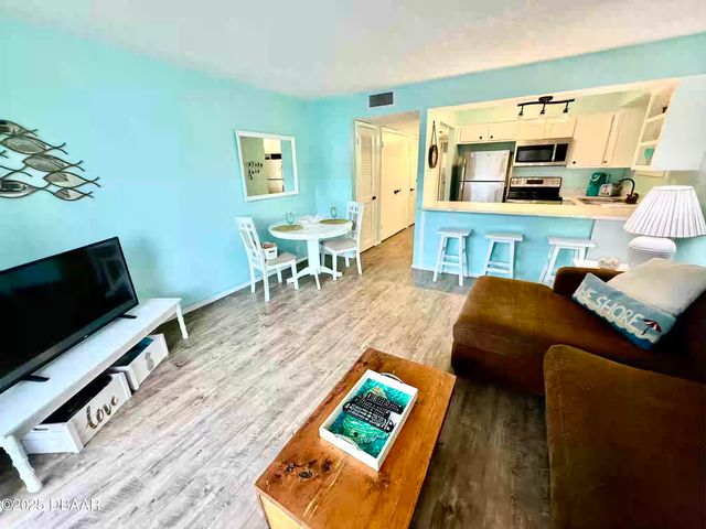 1441 N Atlantic Ave Unit 212, Daytona Beach, FL 32118
