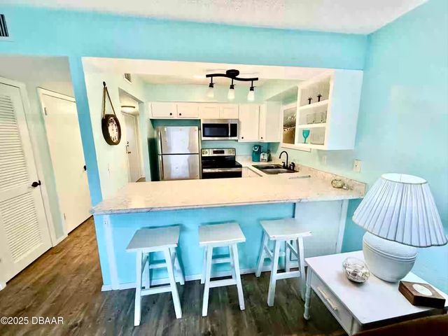 1441 N Atlantic Ave Unit 212, Daytona Beach, FL 32118