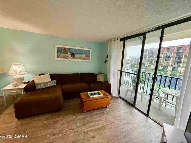 1441 N Atlantic Ave Unit 212, Daytona Beach, FL 32118