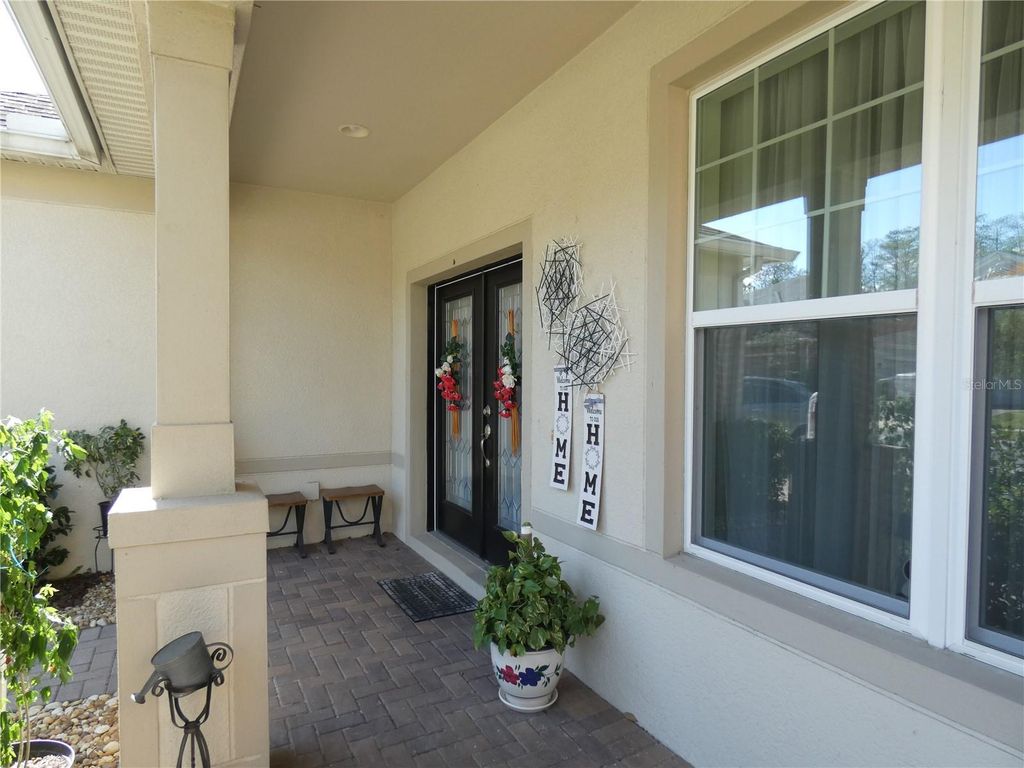 Image 3 of property listing at 10638 ARBOR VIEW BOULEVARD, Orlando, FL 32825