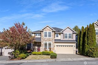 912 S 38th Court, Renton, WA 98055