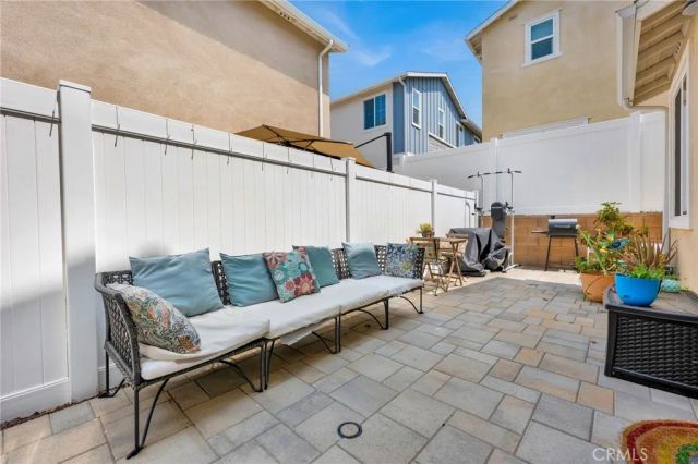 13423 W Saddle Rock Place, Sylmar, CA 91342