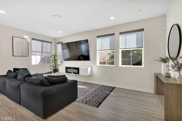 13423 W Saddle Rock Place, Sylmar, CA 91342