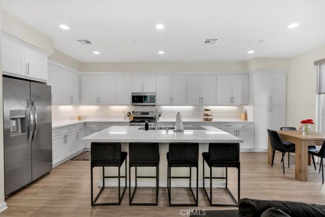 13423 W Saddle Rock Place, Sylmar, CA 91342