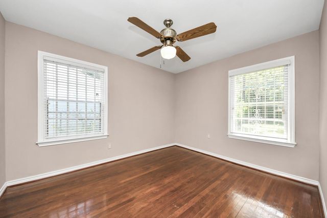 5202 Pensdale Street, Houston, TX 77033