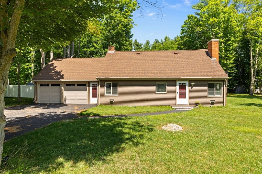 166 Purchase St, Easton, MA 02375