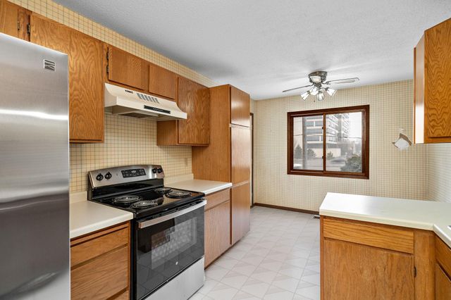 6974 Langford Court 5, Edina, MN 55436