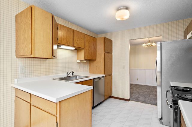 6974 Langford Court 5, Edina, MN 55436