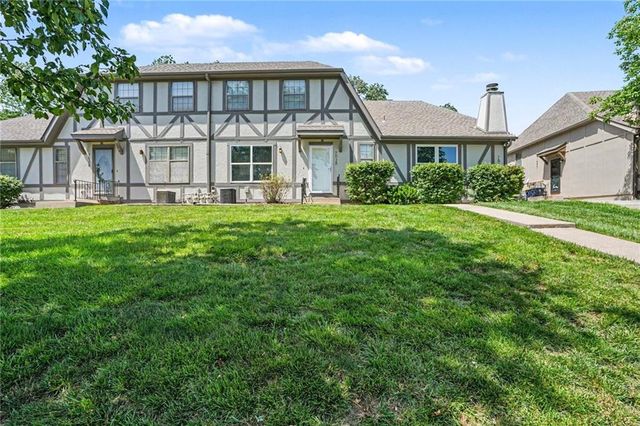7028 N Fisk Court, Kansas City, MO 64151