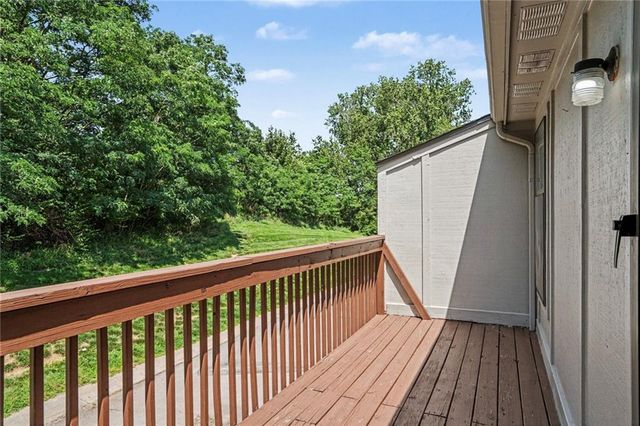7028 N Fisk Court, Kansas City, MO 64151