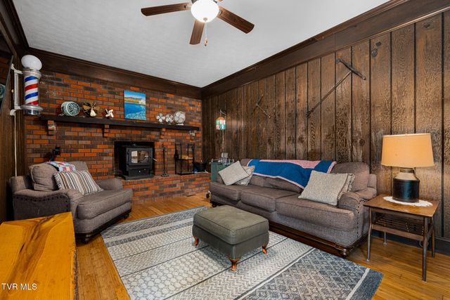 282 Horseshoe Bend Road, Jonesborough, TN 37659