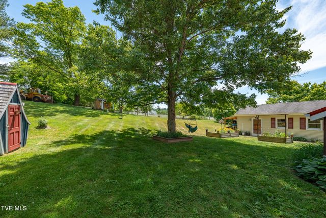 282 Horseshoe Bend Road, Jonesborough, TN 37659