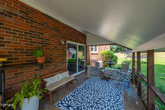 282 Horseshoe Bend Road, Jonesborough, TN 37659