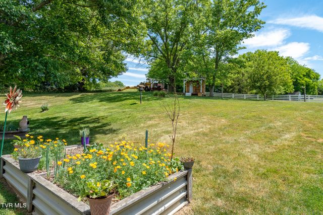 282 Horseshoe Bend Road, Jonesborough, TN 37659