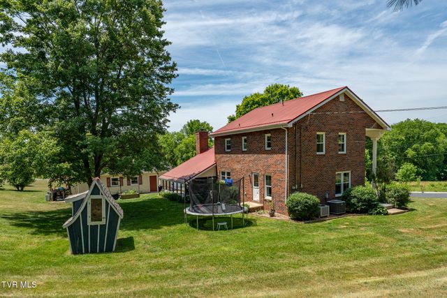282 Horseshoe Bend Road, Jonesborough, TN 37659
