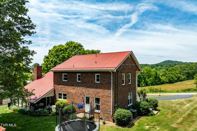 282 Horseshoe Bend Road, Jonesborough, TN 37659