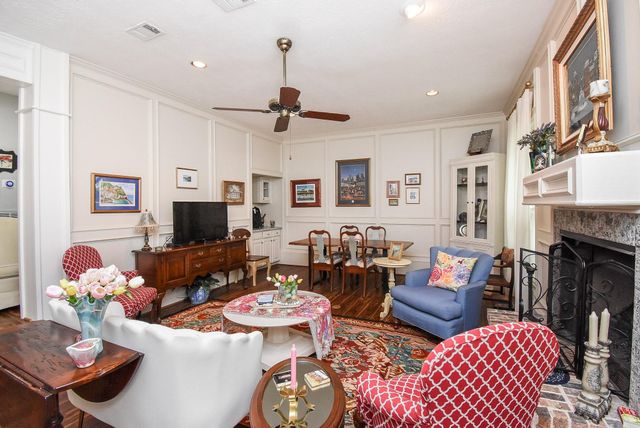 1023 Cardinal Avenue, Sugar Land, TX 77478
