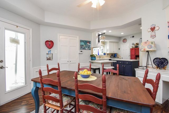 1023 Cardinal Avenue, Sugar Land, TX 77478