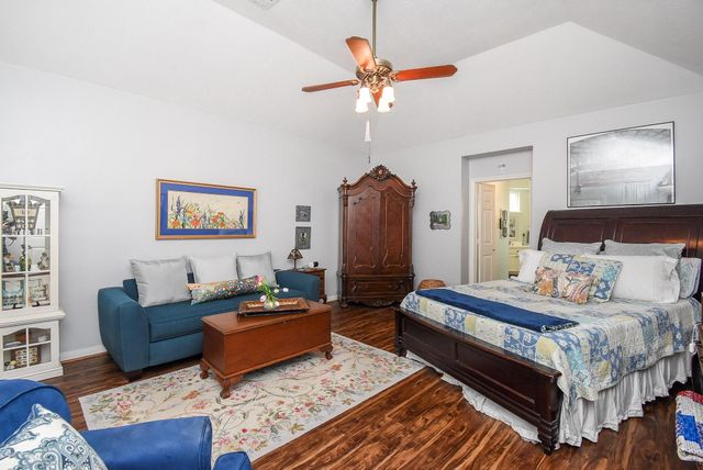1023 Cardinal Avenue, Sugar Land, TX 77478
