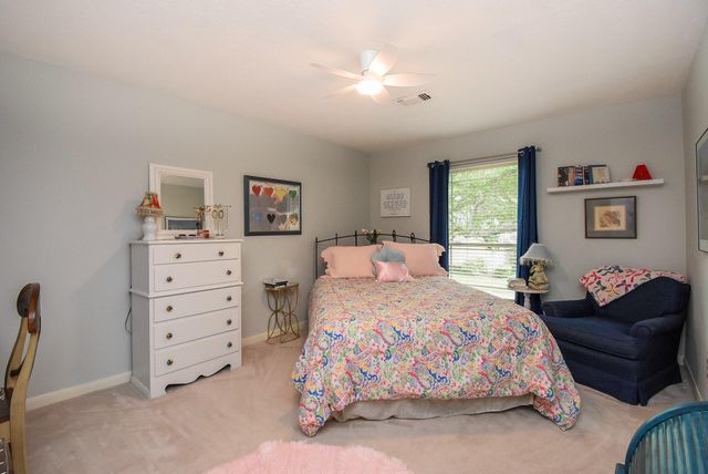 1023 Cardinal Avenue, Sugar Land, TX 77478