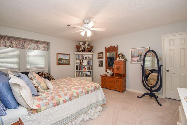 1023 Cardinal Avenue, Sugar Land, TX 77478
