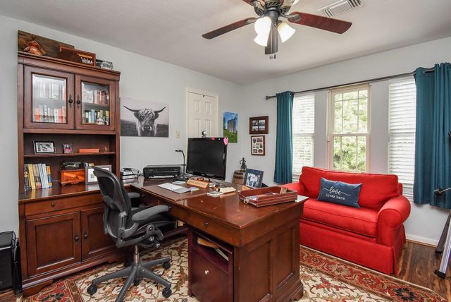 1023 Cardinal Avenue, Sugar Land, TX 77478