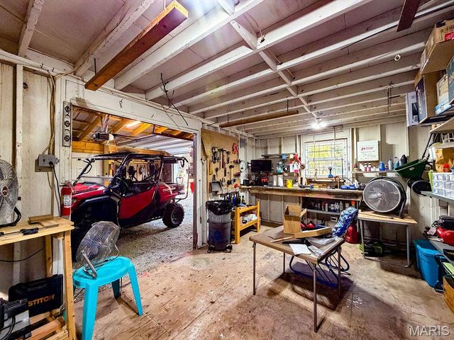8895 Victoria Ln, French Village, MO 63036