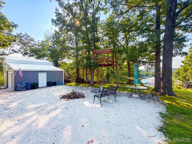 8895 Victoria Ln, French Village, MO 63036