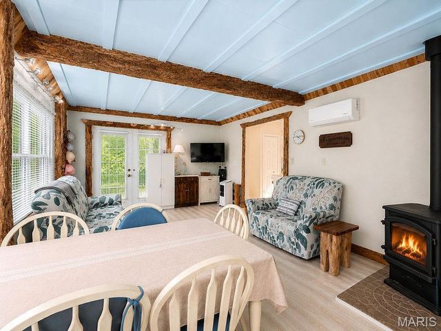 8895 Victoria Ln, French Village, MO 63036