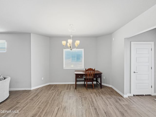 13721 Flora Vista Avenue, Horizon City, TX 79928