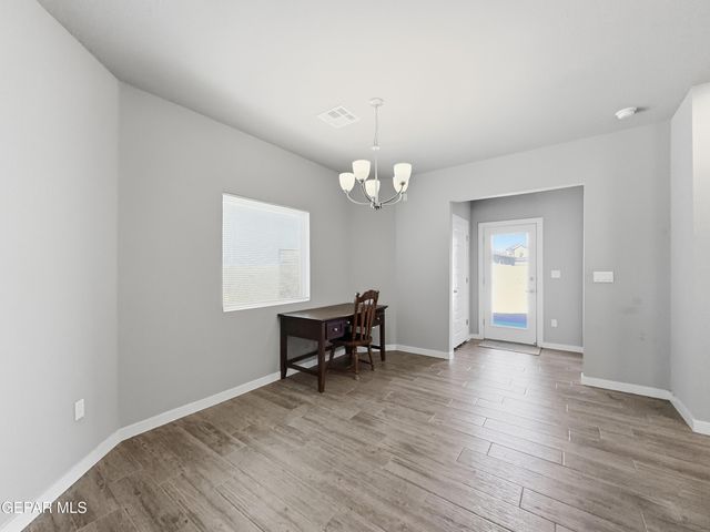 13721 Flora Vista Avenue, Horizon City, TX 79928