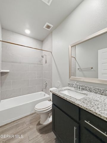 13721 Flora Vista Avenue, Horizon City, TX 79928