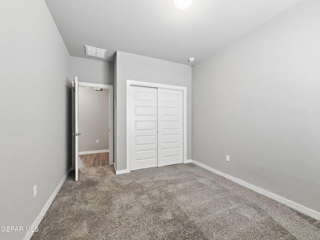 13721 Flora Vista Avenue, Horizon City, TX 79928