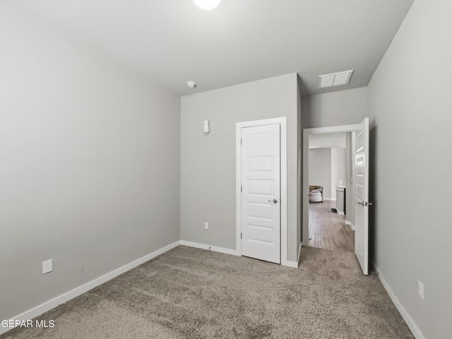 13721 Flora Vista Avenue, Horizon City, TX 79928