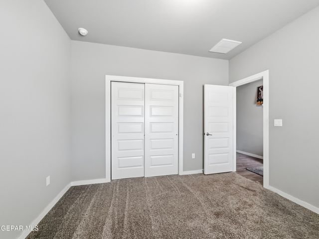 13721 Flora Vista Avenue, Horizon City, TX 79928