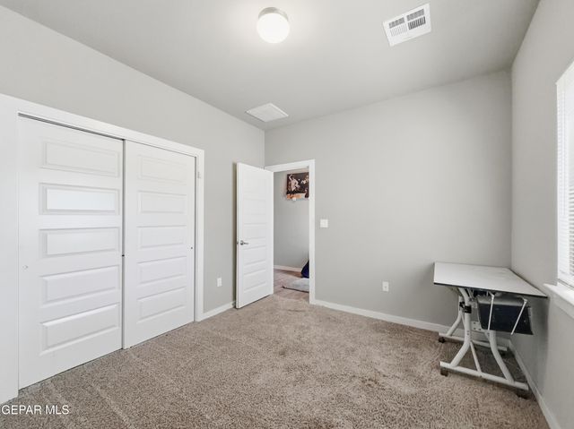 13721 Flora Vista Avenue, Horizon City, TX 79928