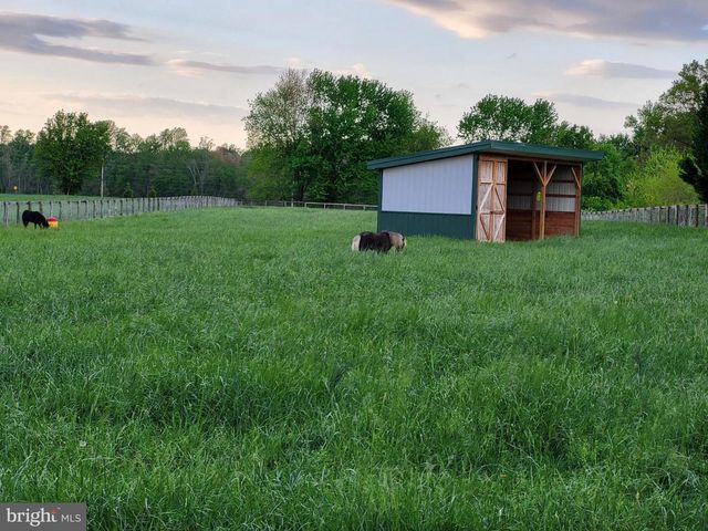 679 OAK HILL SCHOOL RD, Townsend, DE 19734